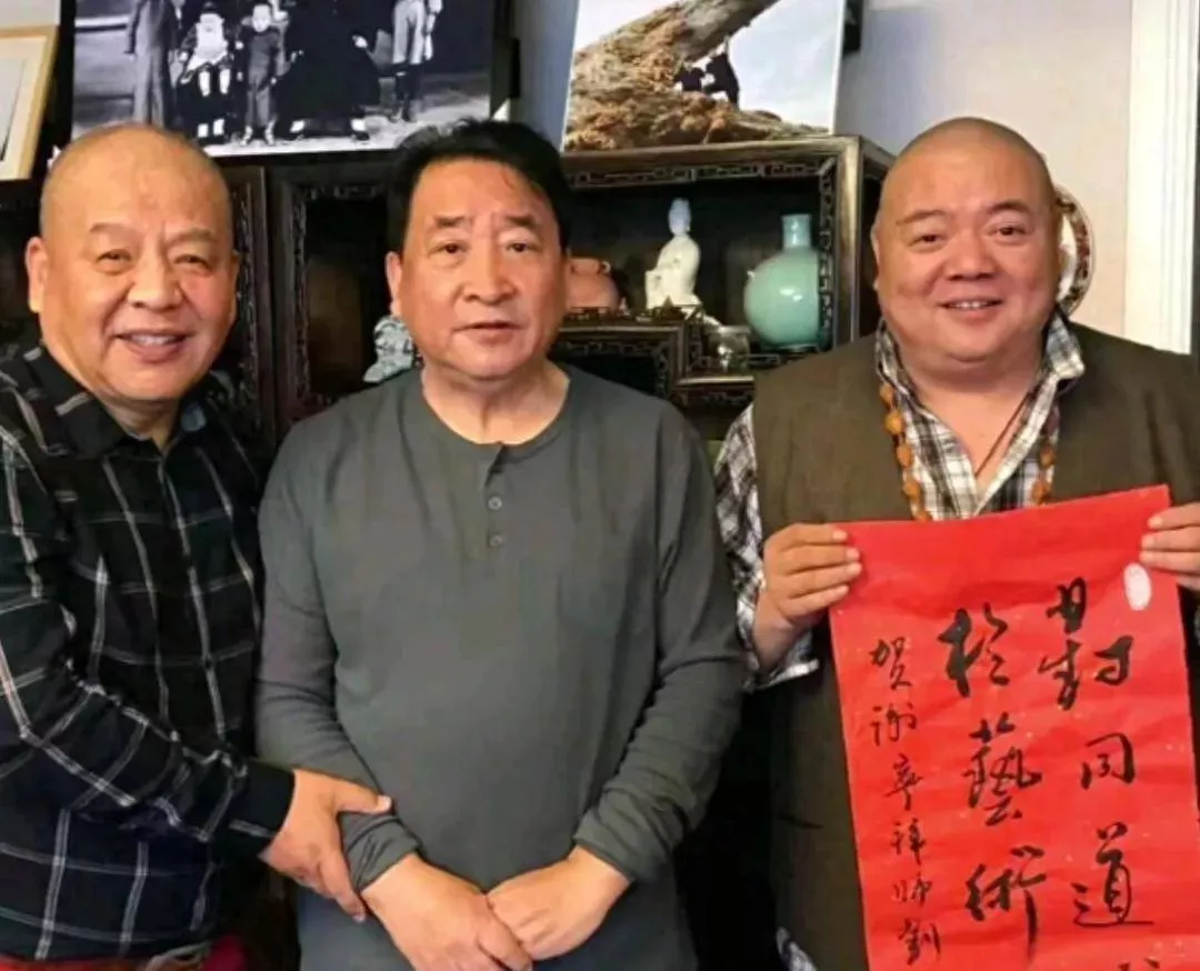 93b63a810fb4fc8ca95c64c3c1f7ad6d